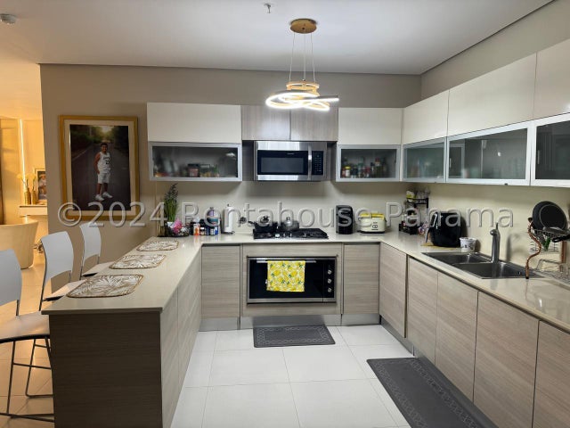 Exclusive Penthouse - Exclusivo Apartamento en Costa del Este